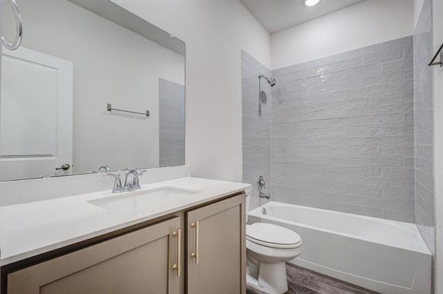 Foto del edificio - 11120 Canyon Oak St