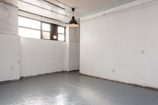 Foto del edificio - 1085 Willoughby Ave