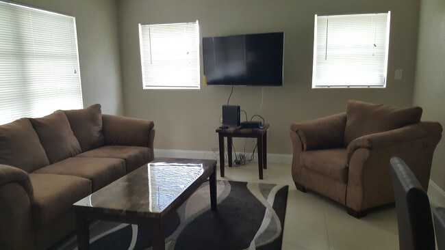 Interior Photo - 4088 Kirk Rd