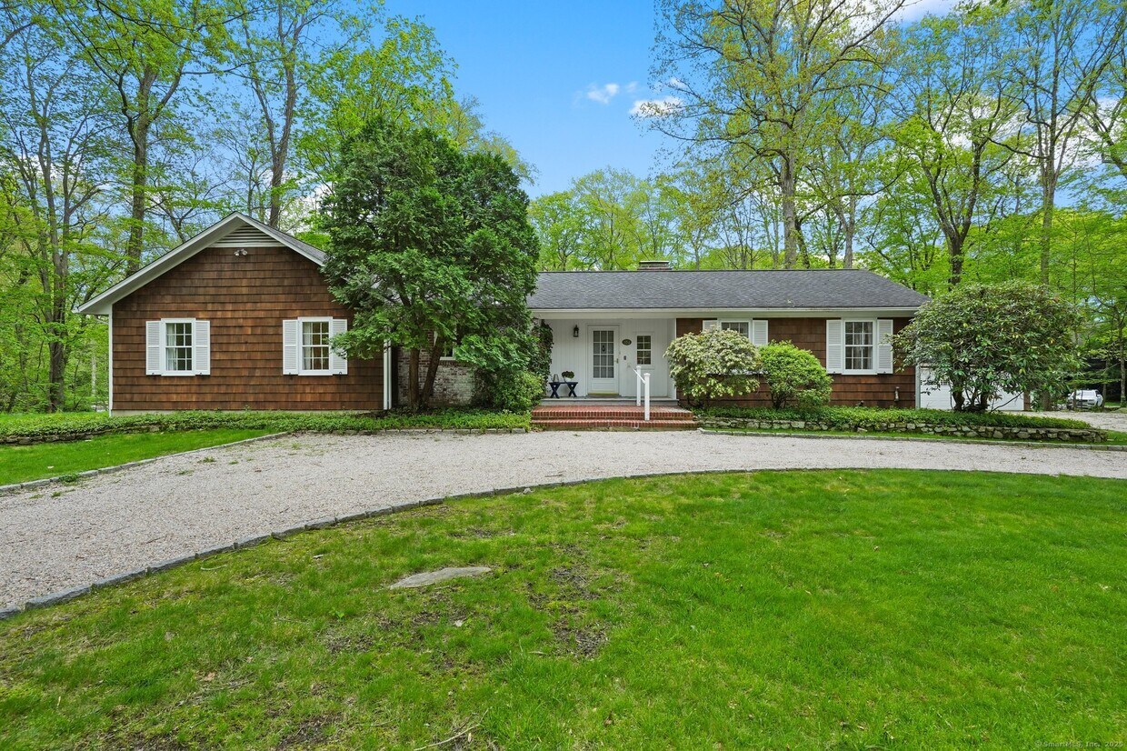 Foto principal - 104 Silver Spring Rd