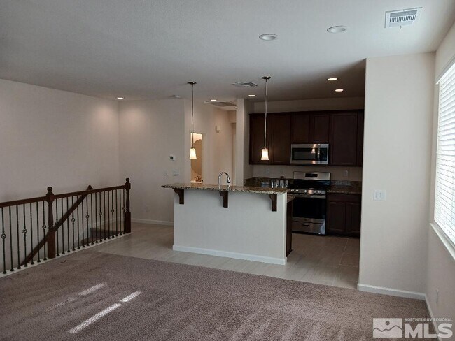 Building Photo - 1008 N Wind Dr