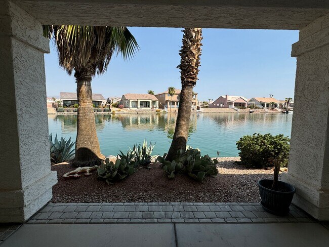 Foto del edificio - 3BR Furnished Luxury Home in Los Lagos Uti...