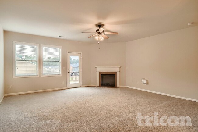 Foto del edificio - 345 Sand Bay Dr SW