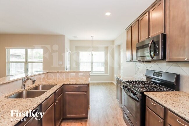 Foto del edificio - 3907 Moreland Branch Ln