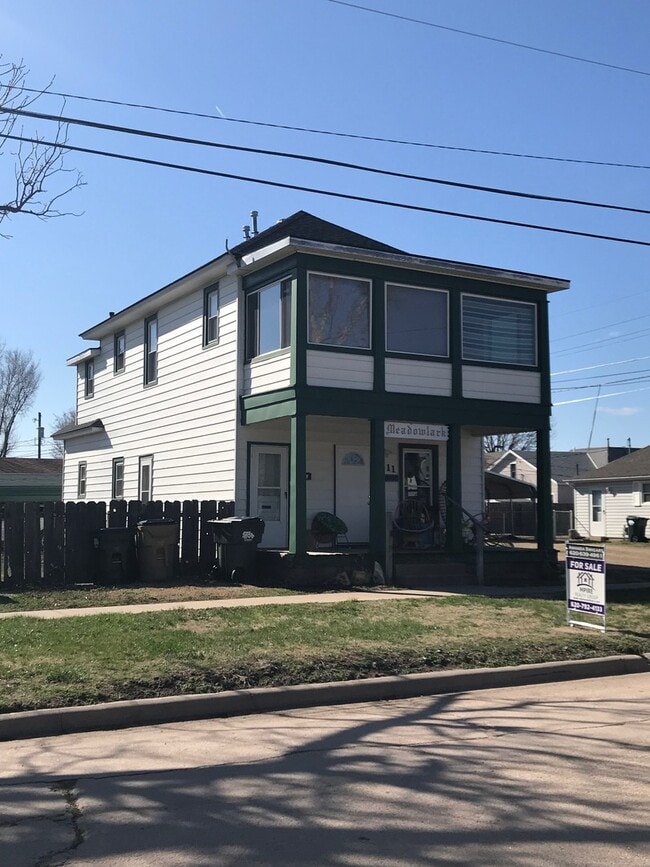 Building Photo - 411 N Clay St