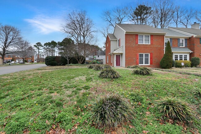Building Photo - 101 Kingsbridge Ln