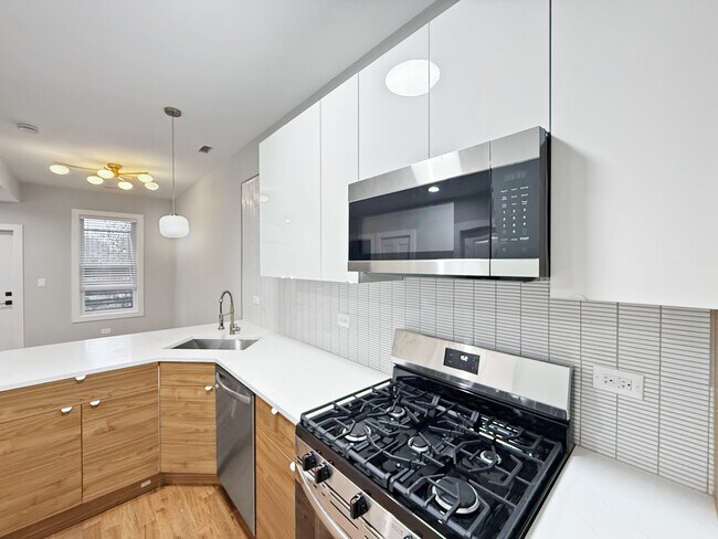 Foto del edificio - 2127 W 18th St