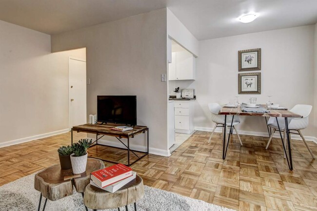 Photo du bâtiment - Amazing 1 Bedroom Apartment!