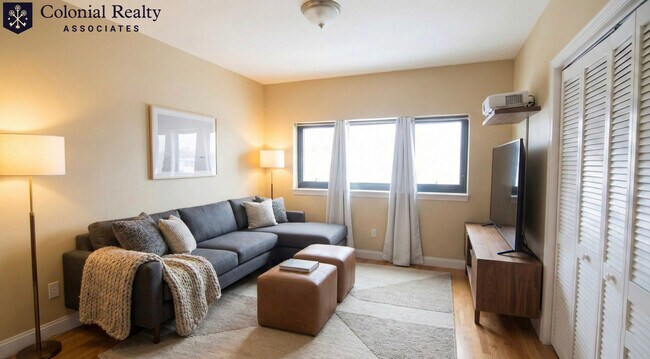 Foto del edificio - 85 Brainerd Rd