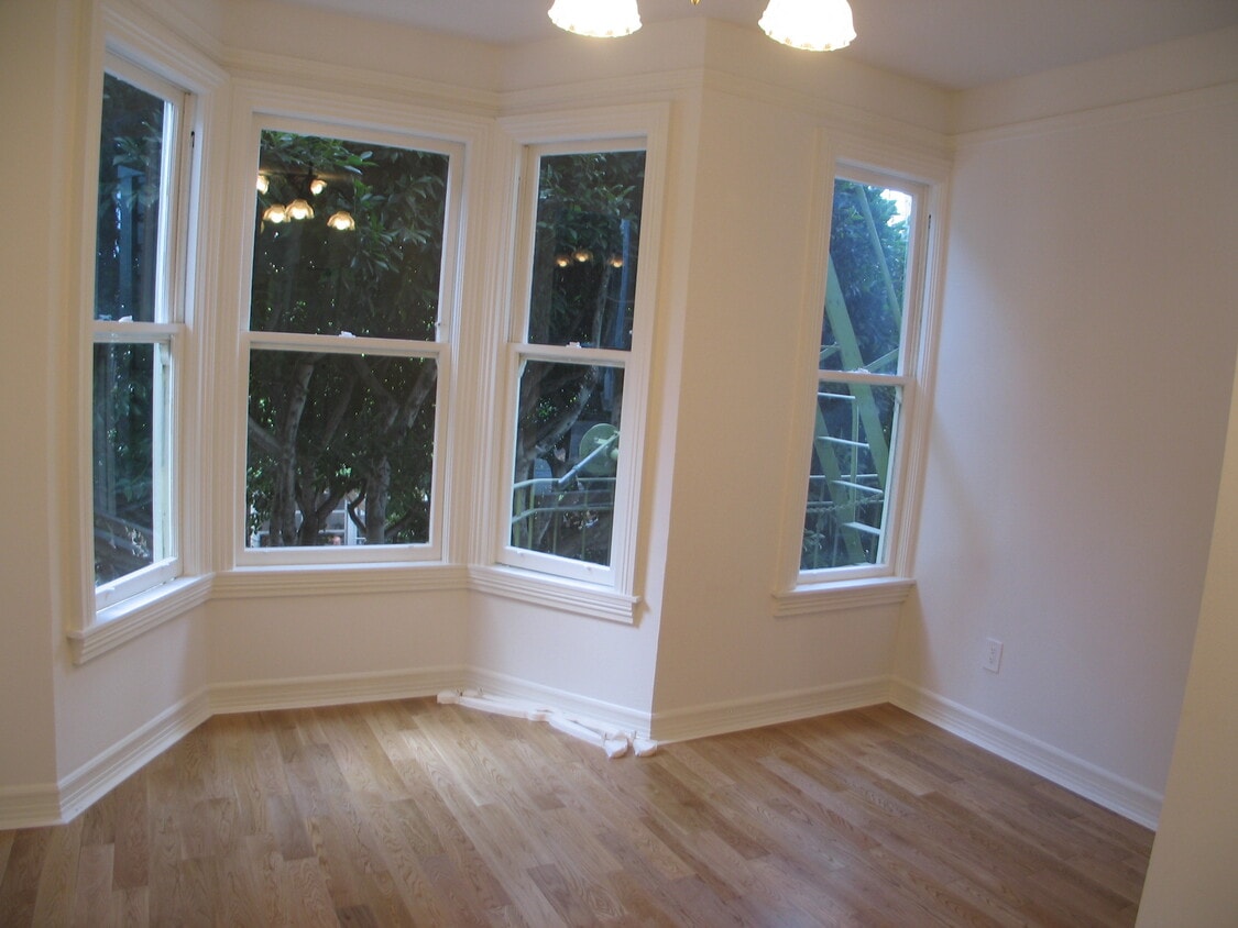 Primary Photo - 515 Octavia St