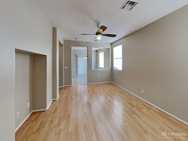 Building Photo - 1322 Cactus Village Ave