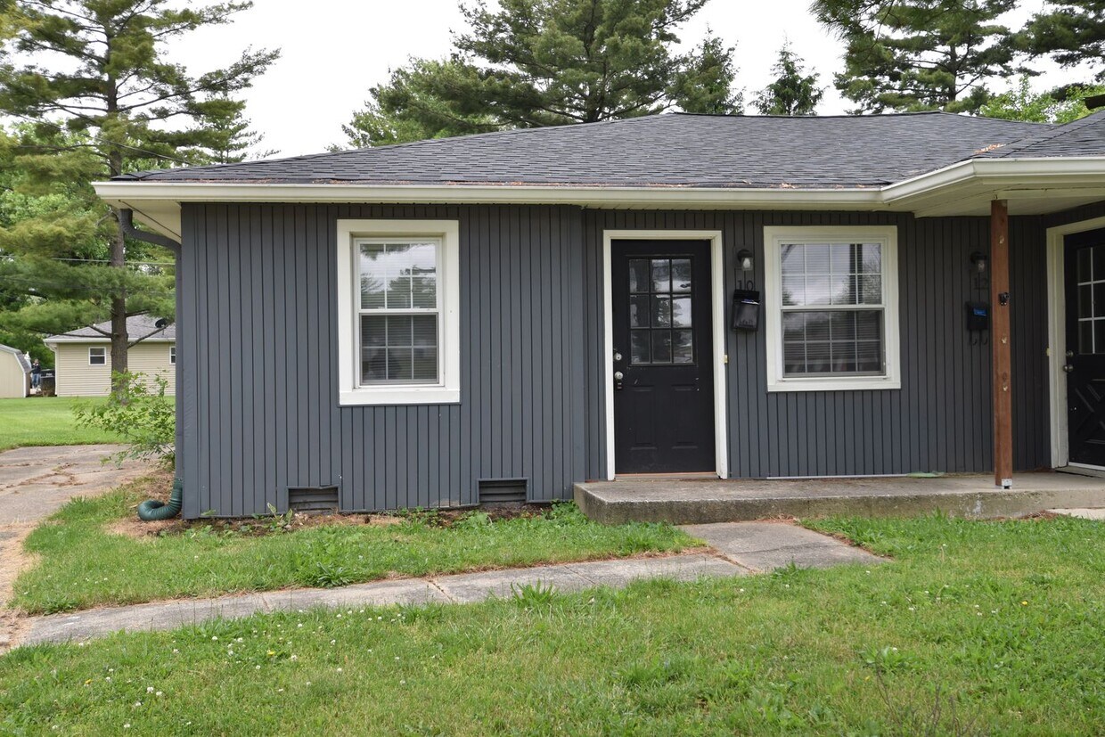 Primary Photo - 1012-12 Lamplite Ct