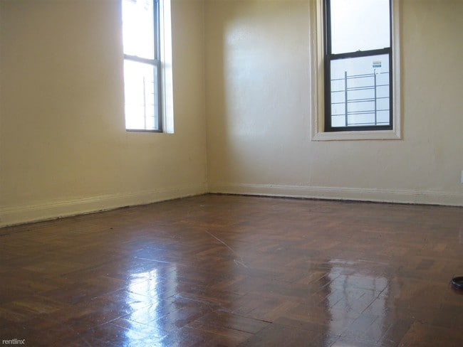 Building Photo - 1551 Park Pl