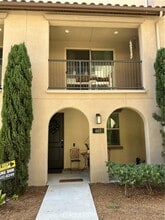 Building Photo - 603 S Motif St