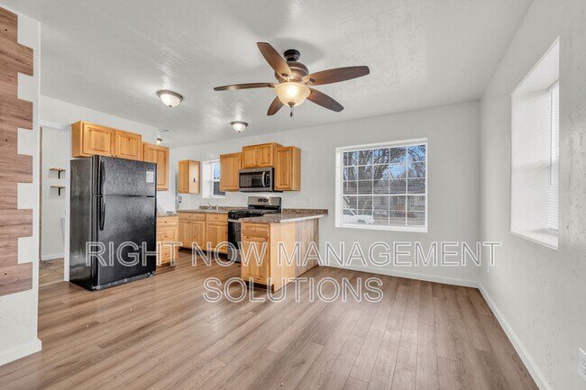 Building Photo - 202 S Middleton Rd