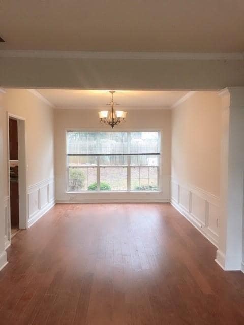 Building Photo - 1060 Lyndhurst Way