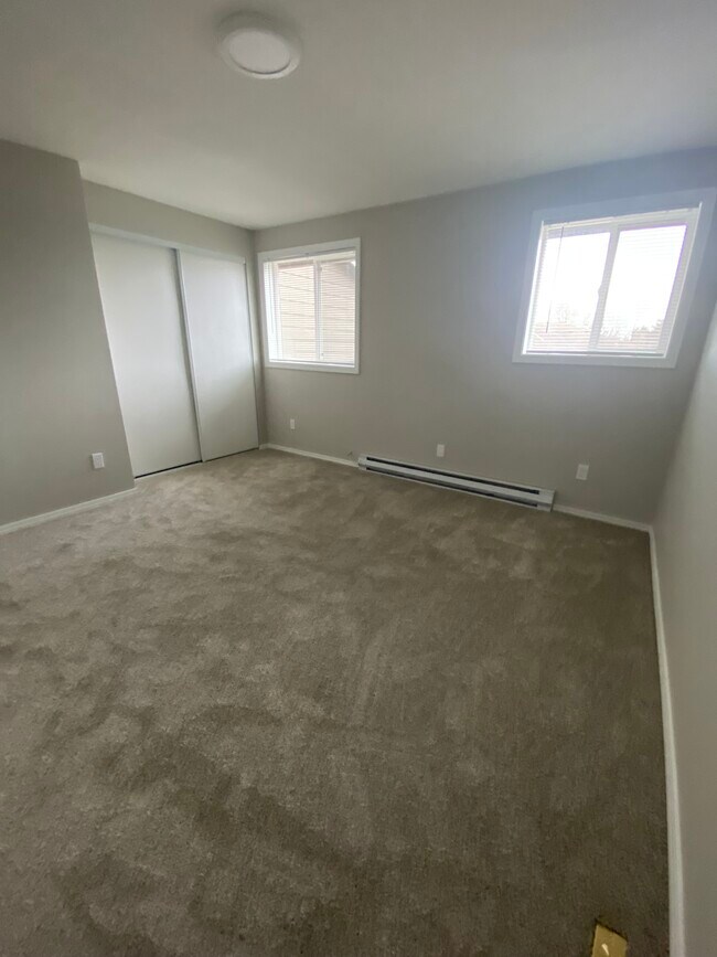 Bedroom all new floors - 3305 E Vittoria Way