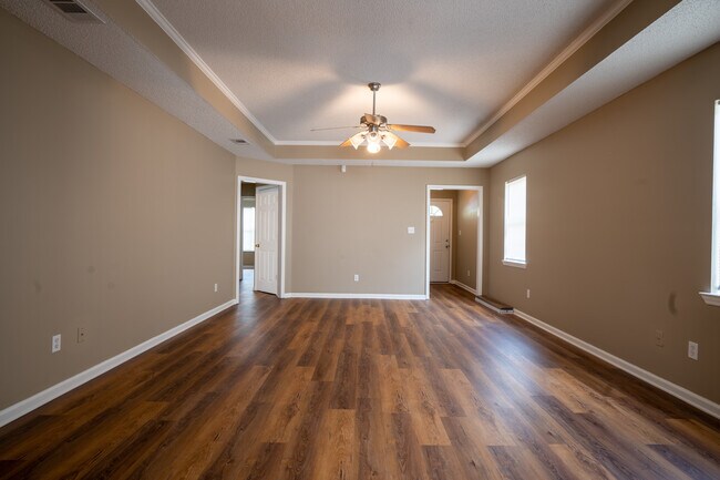 Building Photo - 1538 Woodard St