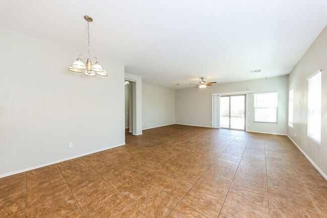 Foto del edificio - 5438 W Pollack St