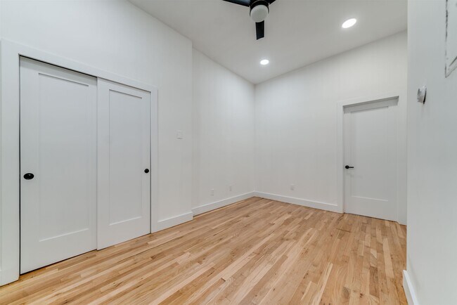 Foto del edificio - 163 3rd St