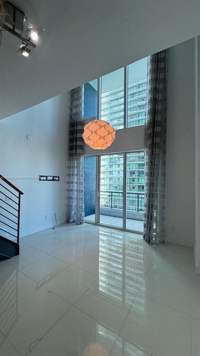 Foto del edificio - 60 SW 13th St
