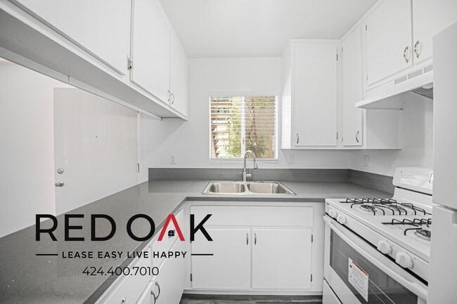 Building Photo - 1669 W 261st St