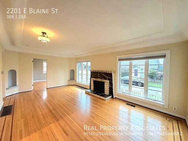 Foto del edificio - 2201 E Blaine St