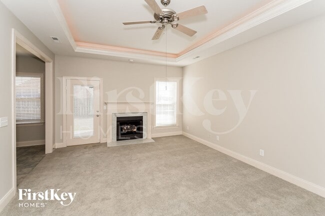 Building Photo - 15 Trellis Cir