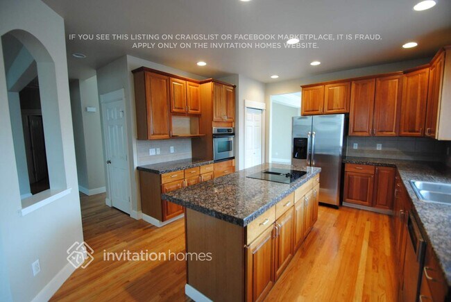 Building Photo - 28315 143rd Pl SE