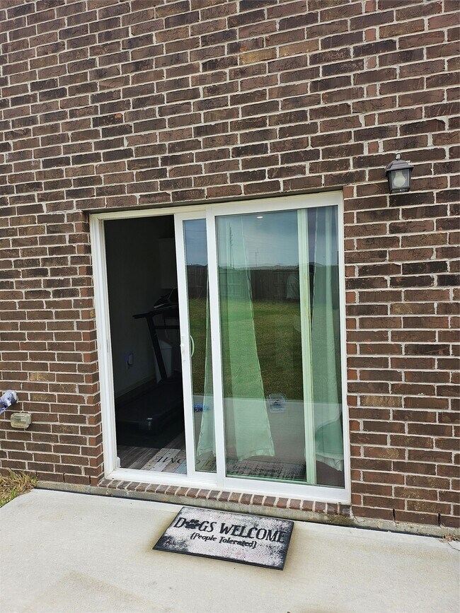 Foto del edificio - 5923 Grantgrala Dr