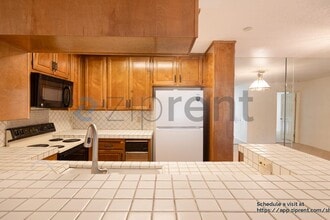 Building Photo - 750 State St