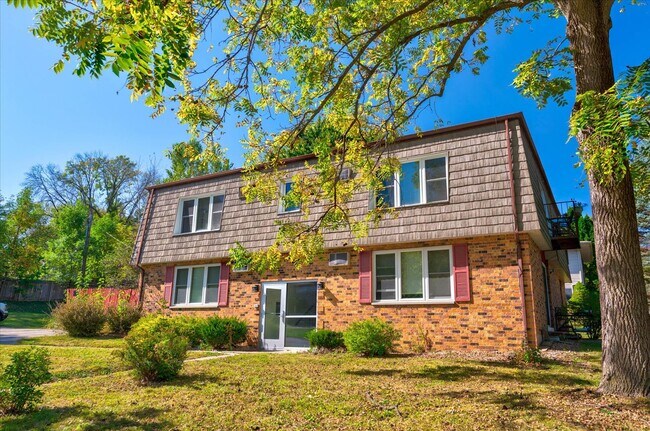 Foto del edificio - 7203 Fortune Dr