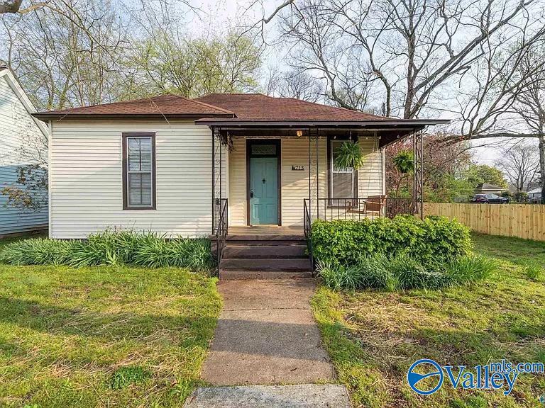 Primary Photo - 713 Mckinley Ave NE