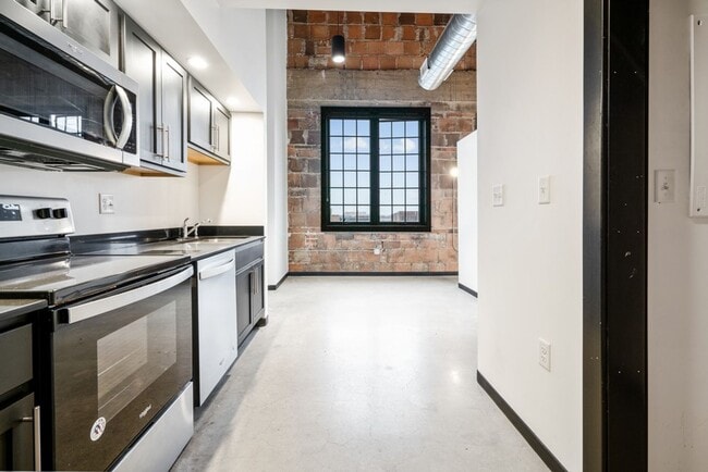 Interior Photo - Park Avenue Lofts The Temple