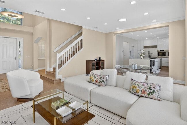 Foto del edificio - 5541 Harborage Dr