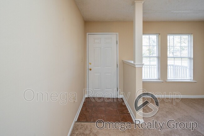Building Photo - 156 Patton St W