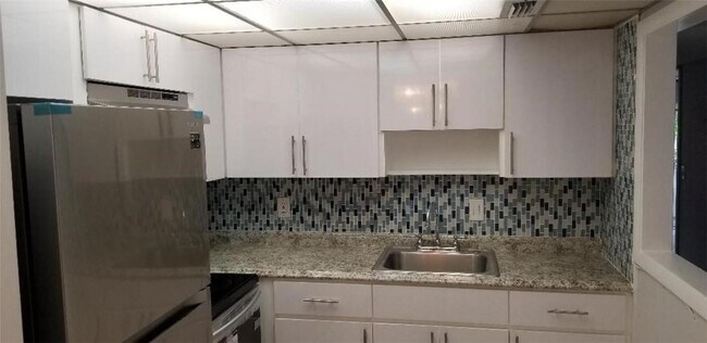 Building Photo - 3061 NW 47th Terrace