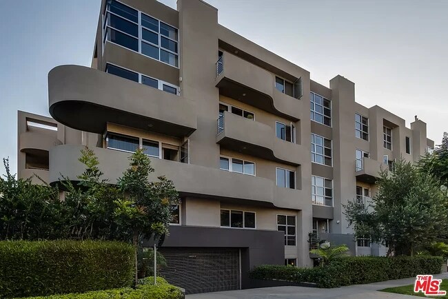 Foto del edificio - 1521 Greenfield Ave