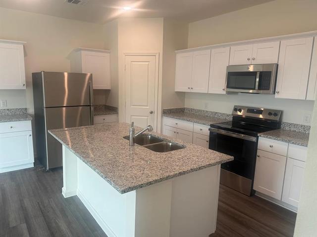 Foto del edificio - 2002 Prairie Ln