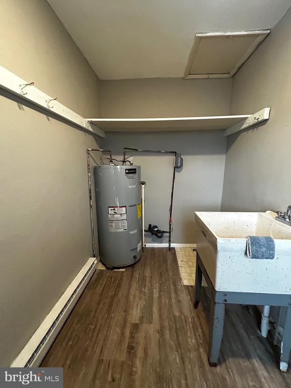 Foto del edificio - 316 S Griffith Dr