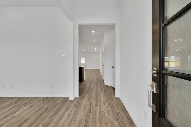 Foto del edificio - 3806 Rock Ledge Dr