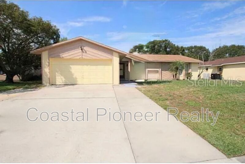 Primary Photo - 932 Royalton Rd