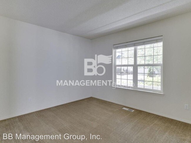 Building Photo - 4382 NW Diamondback Dr