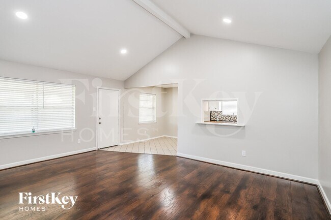 Foto del edificio - 13914 Duncannon Dr