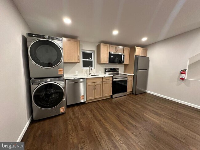 Foto del edificio - 936 Oakmont St
