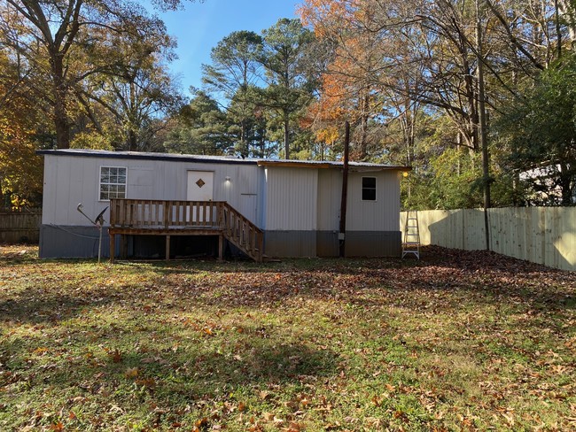 Building Photo - 20 Village Pl