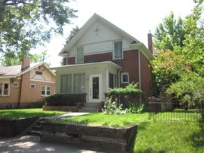 Building Photo - 1217 S Vine St