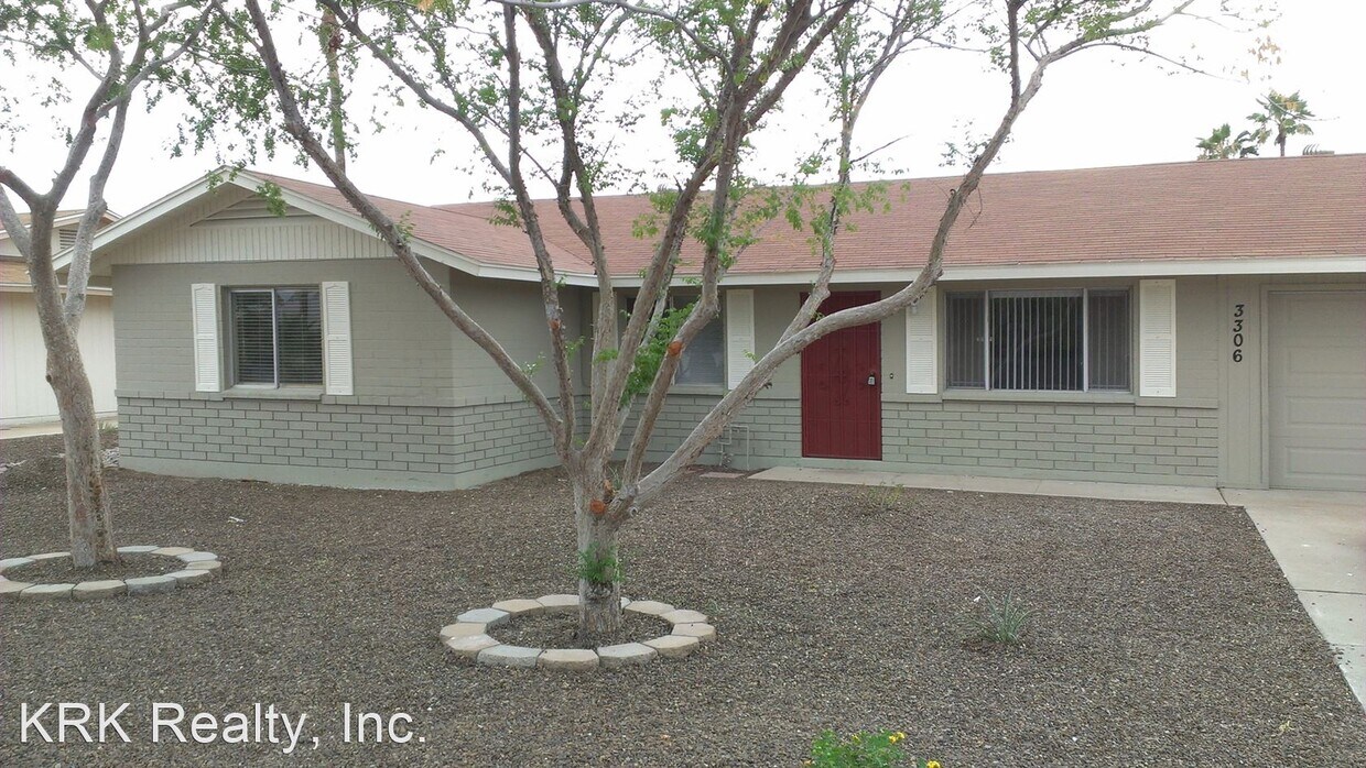 Primary Photo - 5 br, 2 bath House - 3306 S McAllister Ave