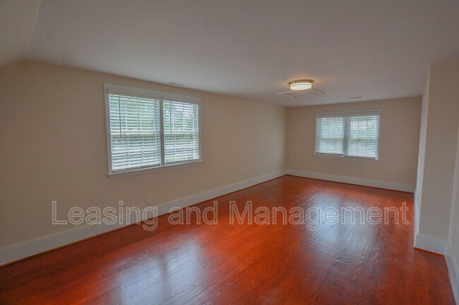 Foto del edificio - 513 Savannah Hwy