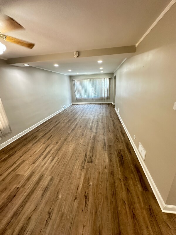Foto del edificio - 10324 S Vernon Ave